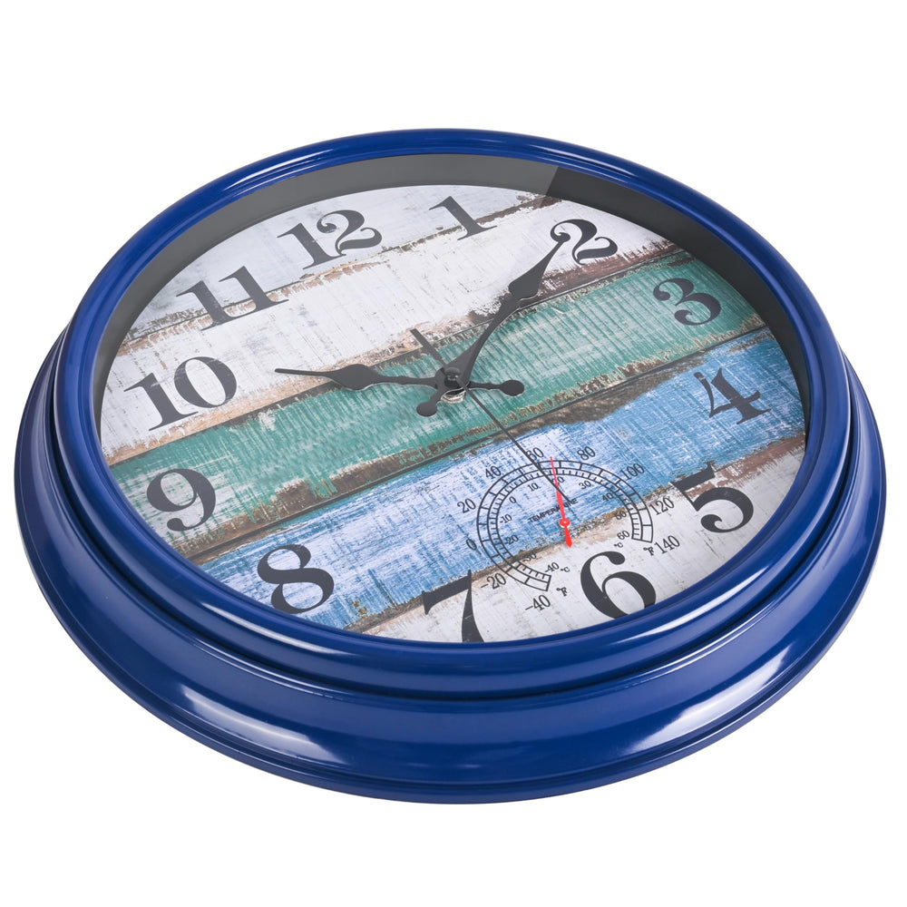 Yoiolclc Outdoor Clock showing time and temperature