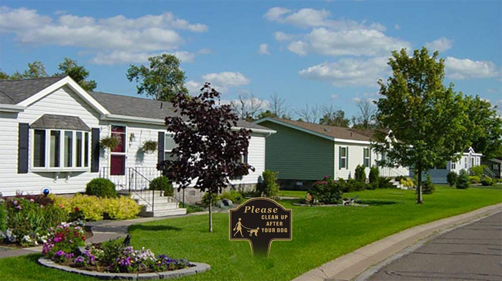 Yuntarda Clean Up After Your Dog Sign installation process