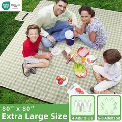 ZAZE picnic blanket folded to a compact size of 15''x5''