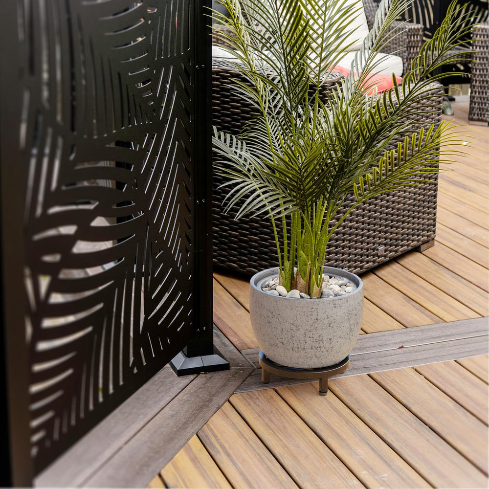 Zhongma plant stand showcasing its sturdy construction